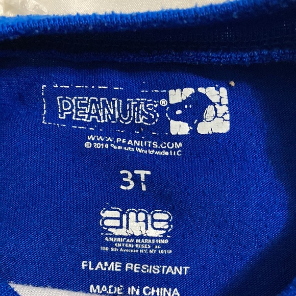 Peanuts Snoopy Christmas Pajamas - Picture 5 of 5